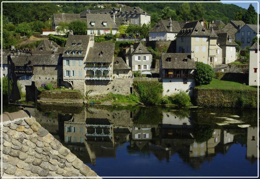 Gite De La Genevriere Saint-Chamant Eksteriør bilde